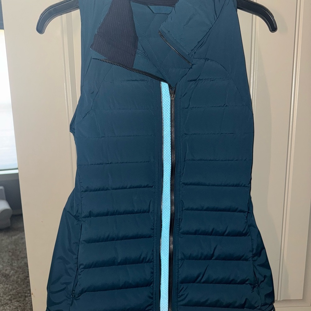Women's Blue Lululemon reversible Puffer Vest